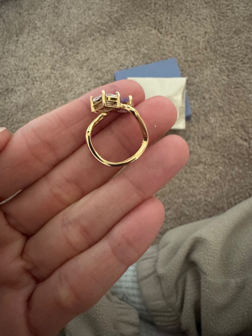 Ring - Picture 3 of 4